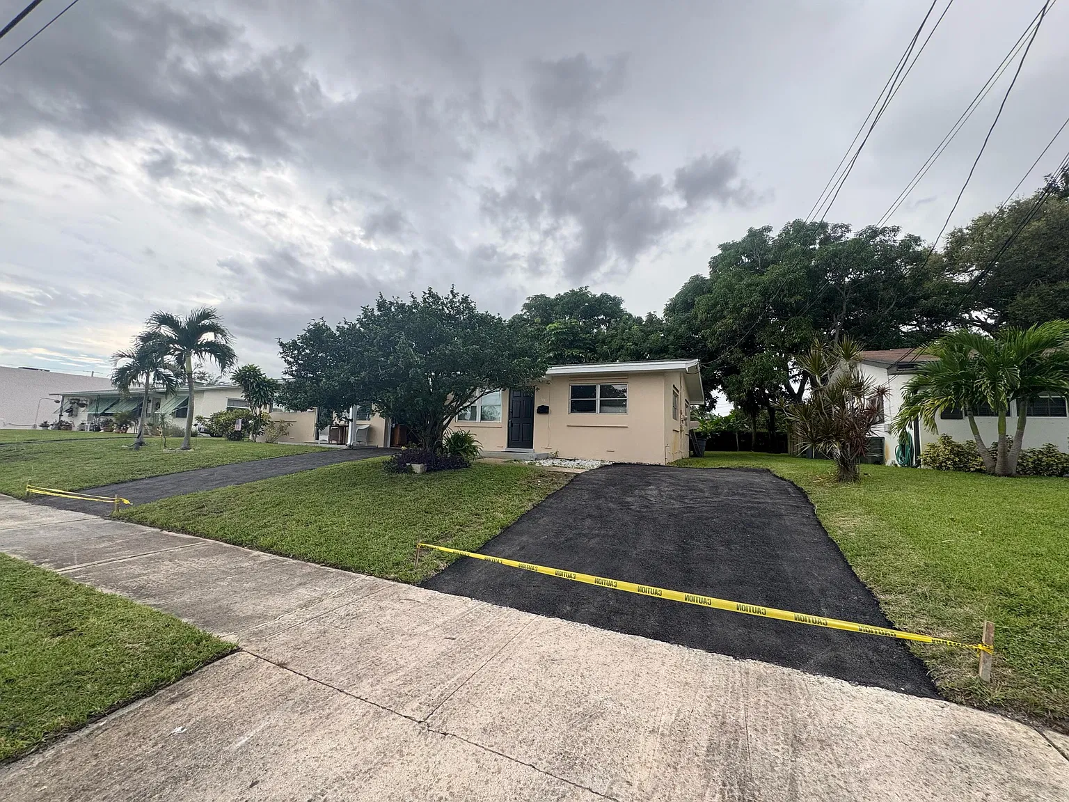 2 bed, 1.0 bath, 775 sqft, $2,000 — Photo 2