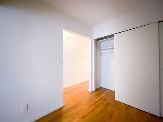 Rented by City Connections Realty | media 5