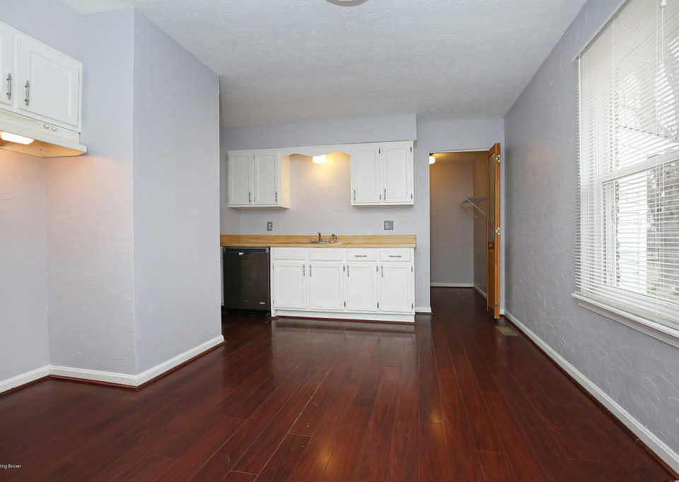 1st image of 104 Love Ct