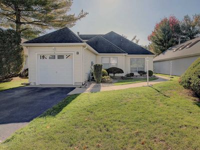 8 Petunia Pl, Freehold, NJ, 07728