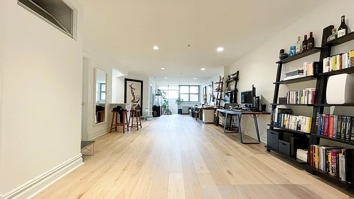 Rented by E Realty International Corp | media 4