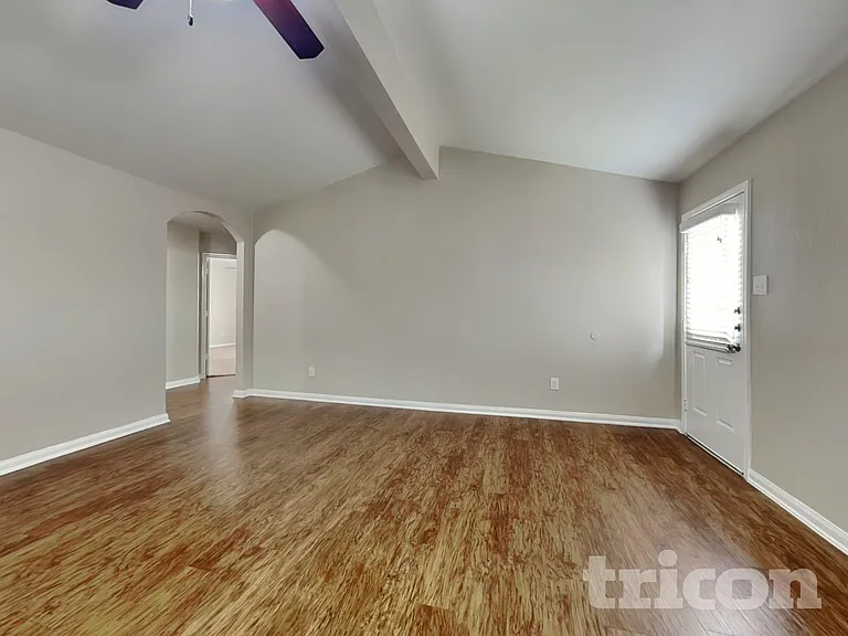 12318 Wavecrest Rd — Photo 3