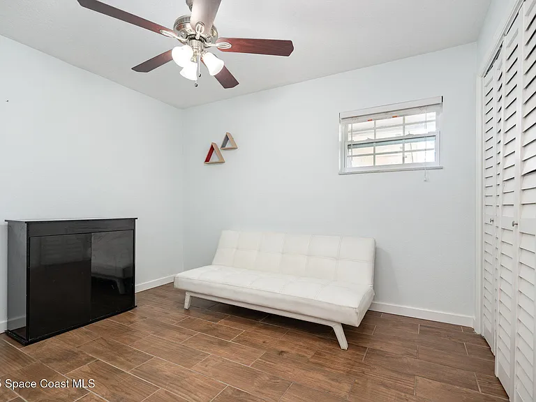 2130 S Patrick Dr — Photo 15