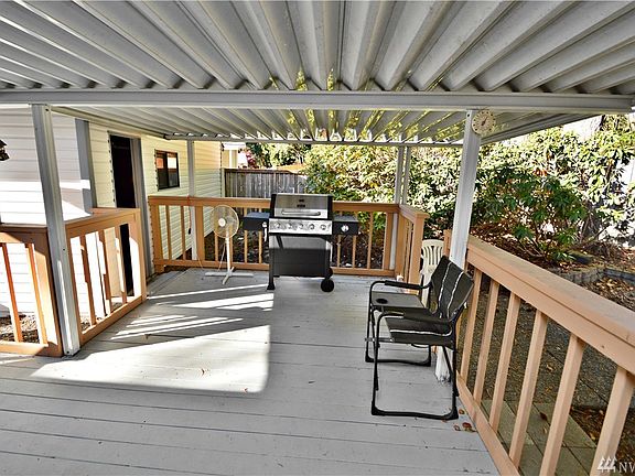 3rd image of 601 181st Street Ct E #10