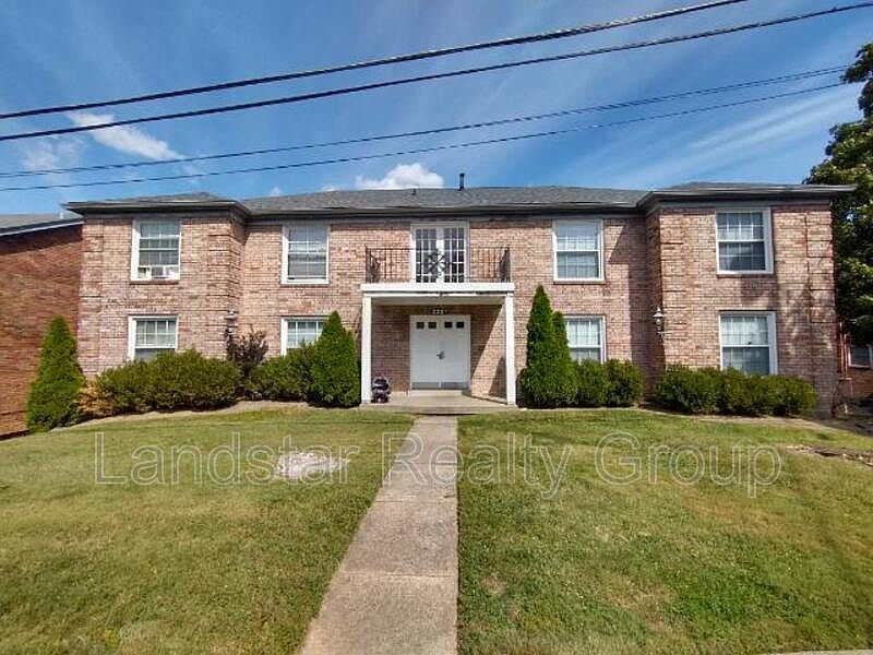 1st image of 3221 Kemmons Dr #4