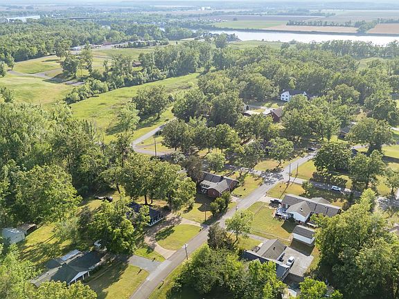 3rd image of 195 Yeiser Dr