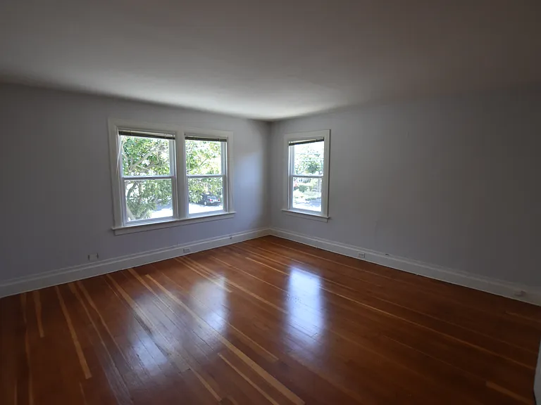 509 Everett Ave — Photo 16