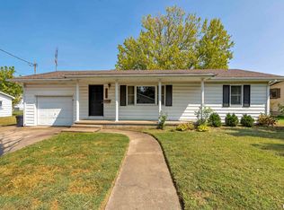 1007 N Johnson St, Marion, IL 62959