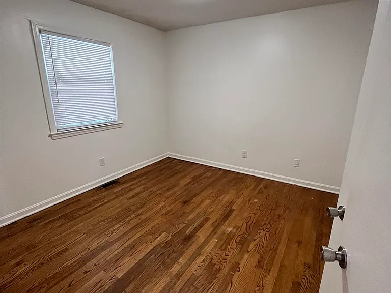 Lupton Flats — Photo 13