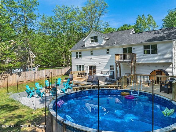 3rd image of 22 Sycamore Cir