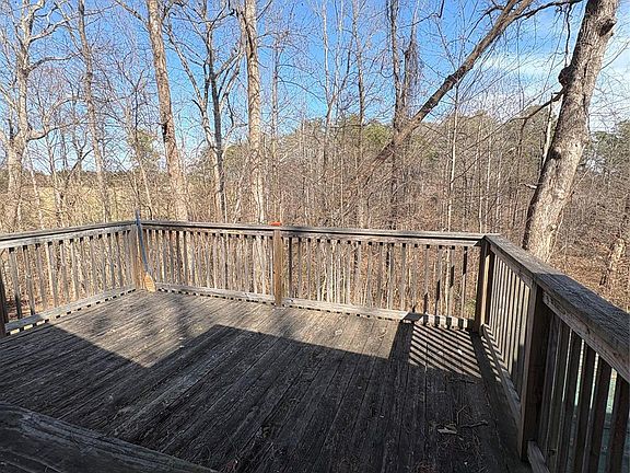 4th image of 2042 Robinson Rd #2