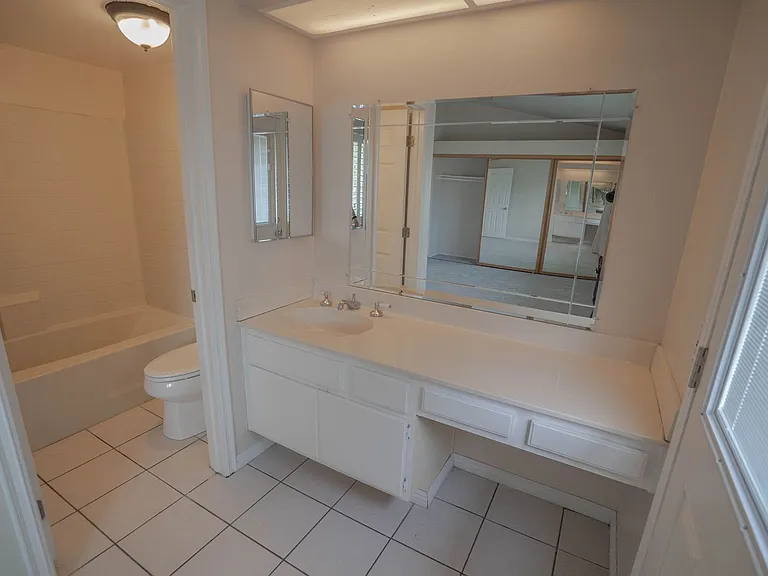 22735 Norton Dr — Photo 10