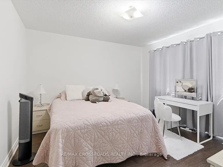 8 Culver Ln — Photo 17