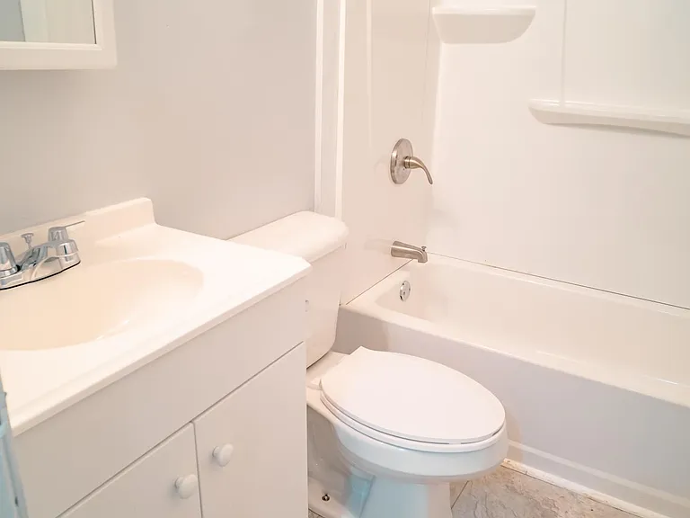 3825 Crane Dr NE — Photo 8
