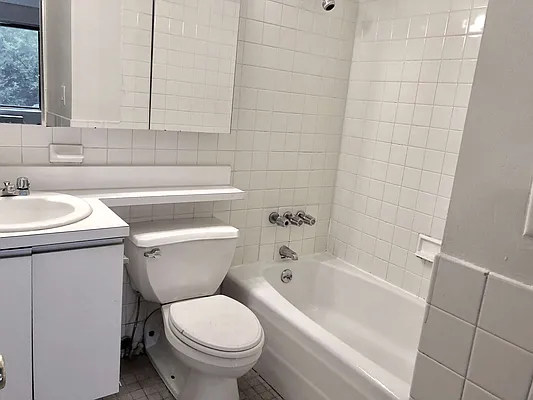 Rented by Compass | media 6