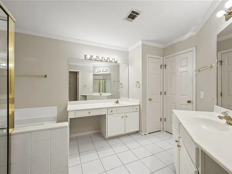 10950 Kimball Crest Dr — Photo 28