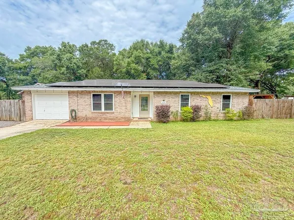 5535 Debbie Dr, Milton, FL 32570