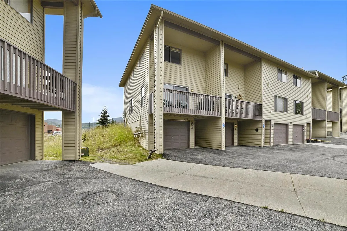 Photo 1 of 10 - 723 Meadow Creek Dr #A - Frisco, CO Primary Photo - 723 Meadow Creek Dr #A