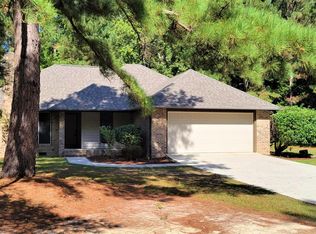 356 Broadmeade Dr, Southern Pines, NC 28387