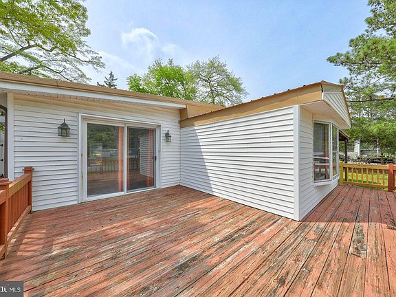 4th image of 25896 Persimmon St #9605