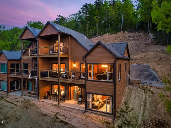 4228 Wears Valley Rd Unit 142, Sevierville, TN 37876