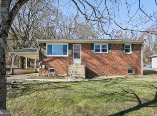5006 Meadowbrook Dr, Suitland, MD 20746