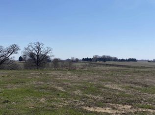 612 Rock Point Rd, Colona, IL 61241