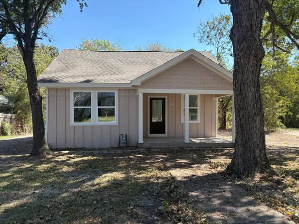 916 N Virginia St, Terrell, TX 75160