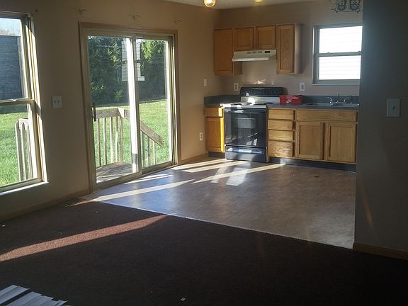 5th image of 3223 Berkley Pointe Dr