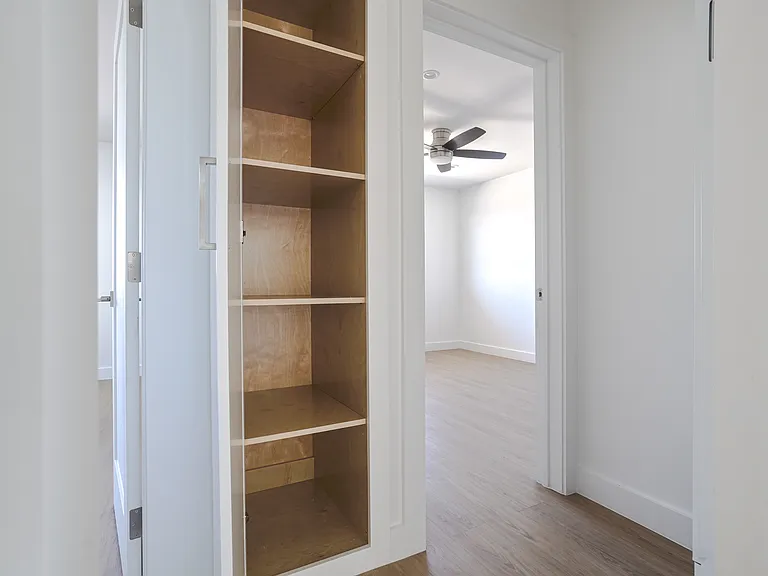 920 Marine St #4 — Photo 11