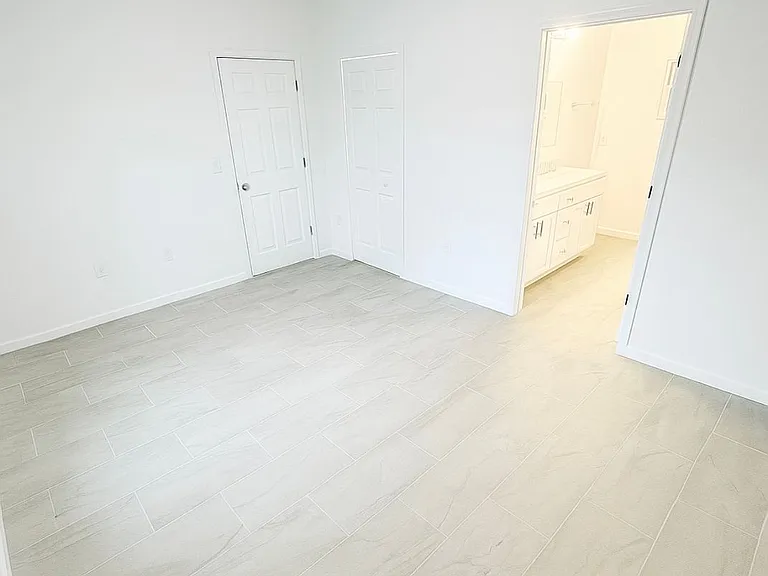 3603 NE 19th Ave — Photo 9