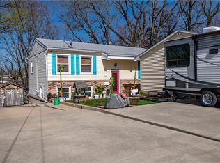 23 Ridge Ave, Decatur, IL 62521