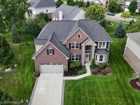 124 Shannon Partin Blvd, South Lyon, MI 48178