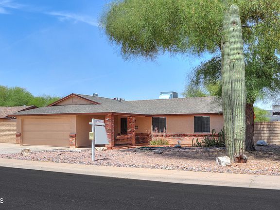 2nd image of 1180 E Avenida Grande