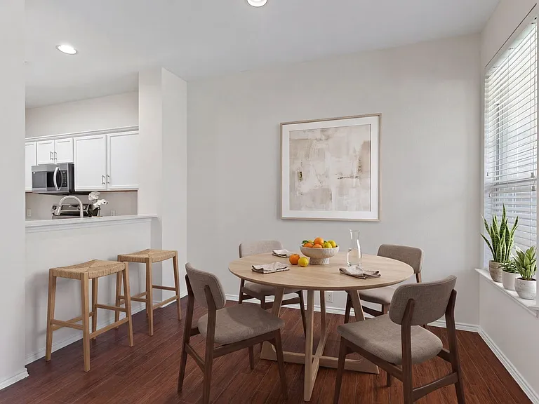 Dining area with breakfast bar