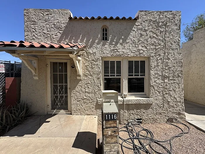 1116 E Portland St — Photo 2
