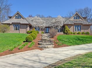 111 Oak Ridge Dr E, Burr Ridge, IL 60527