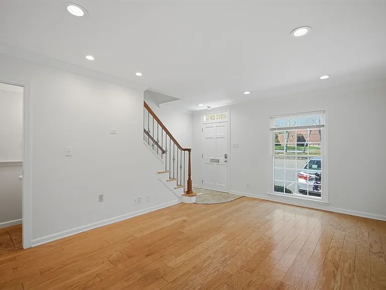 1155 Dickinson St #1155 — Photo 15