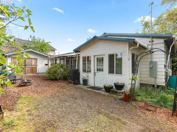 7355 SE Frances St, Hillsboro, OR 97123