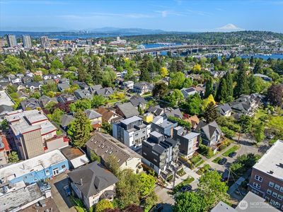 4414 Corliss Avenue N #B, Seattle, WA, 98103