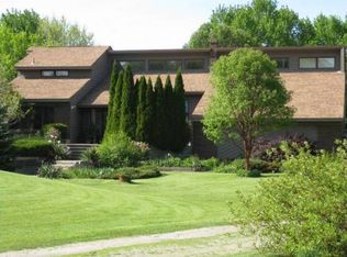 59400 Pontiac Trl, New Hudson, MI