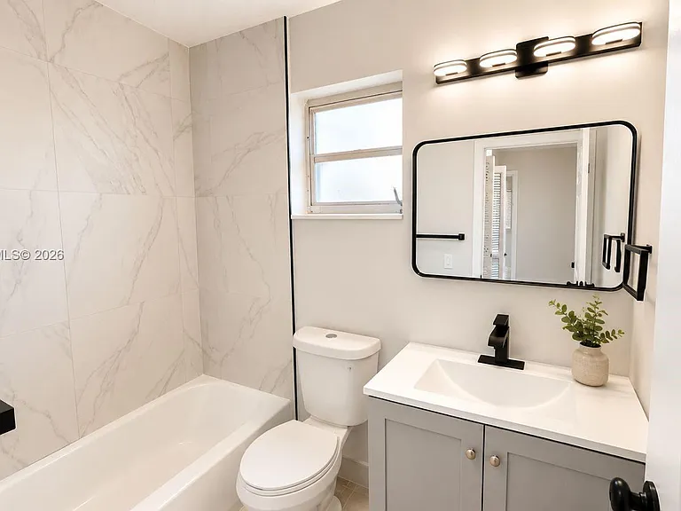 2332 Roosevelt St #32 — Photo 1