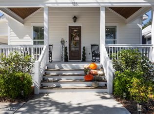 121 Eleanor Ave, Pass Christian, MS 39571