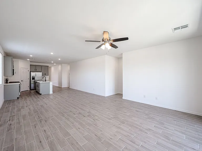 5633 W McNeil St — Photo 21