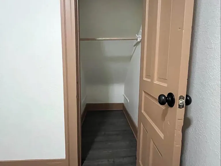 Unit Photo