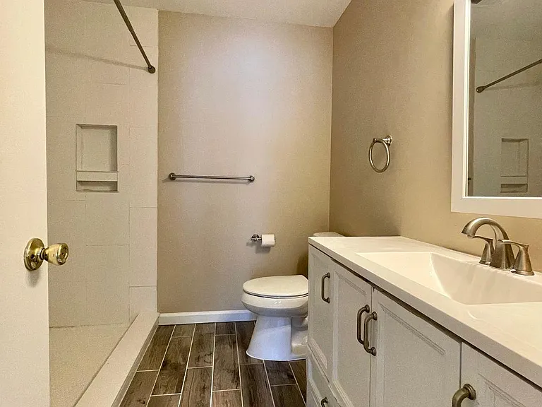 1104 Mews Dr #1104 — Photo 13