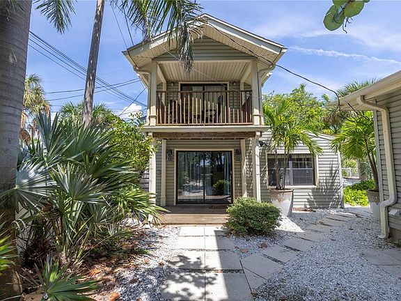 4th image of 516 Gulf Blvd