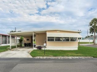 2032 Kahala Dr, Holiday, FL 34691