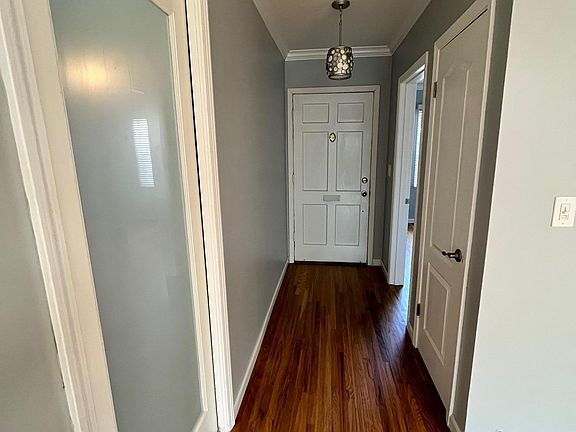 4th image of 8945 Swinton Ave