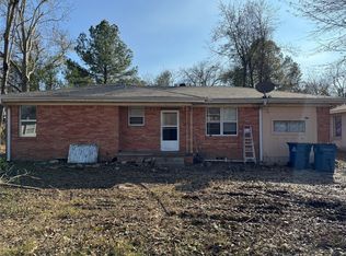 121 W Clinton Ave, Athens, TX 75751